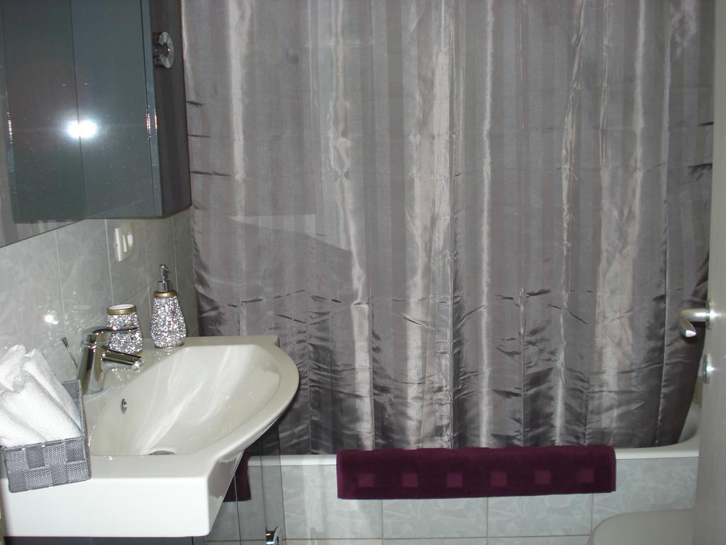 Casa Vacanza Cleo Catania Bagian luar foto